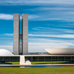 Reforma tributária pode elevar impostos do setor de serviços e pressionar preços? Entenda mudanças