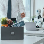 IA substitui trabalhadores: a linha tênue entre eficiência e desculpa corporativa